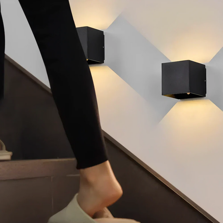 Vägglampa Svart Aluminium Justerbar Kub LED